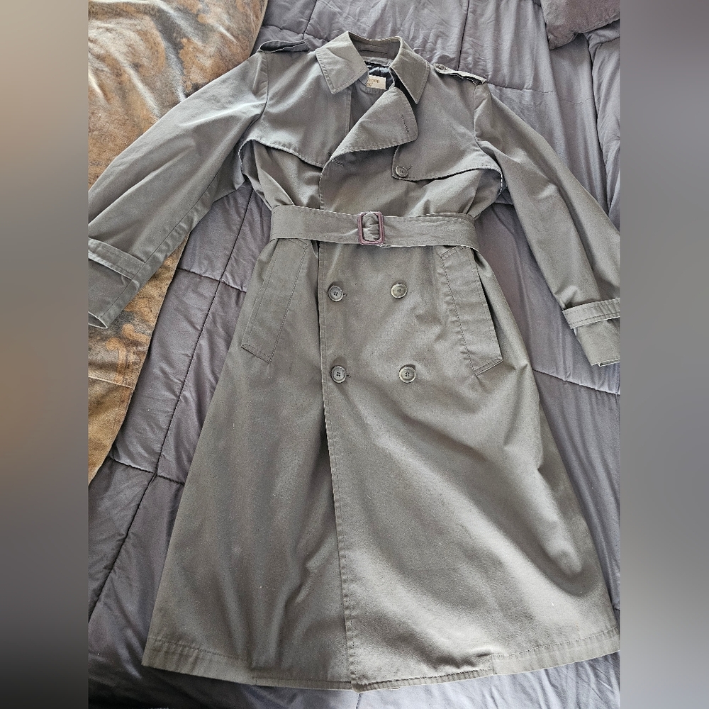 VINTAGE Trench Coat Gray Sz Small Med.